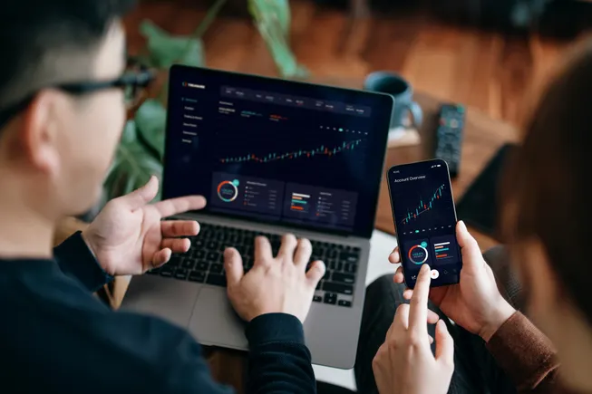 Banks Accelerate Artificial Intelligence Adoption as Talent and Governance Take Center Stage